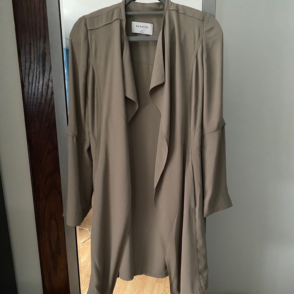 Aritzia Lightweight Trench